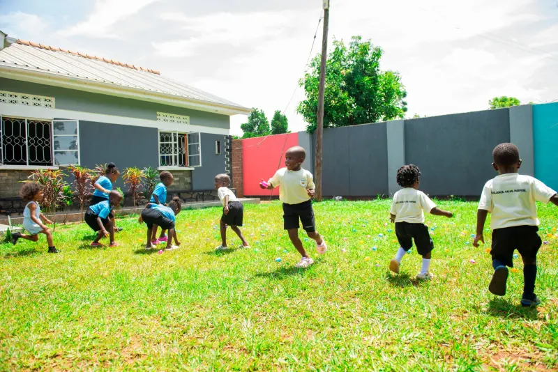 Children at the Doxa Kindergarten Easter egg hunt — photo 4 of 26