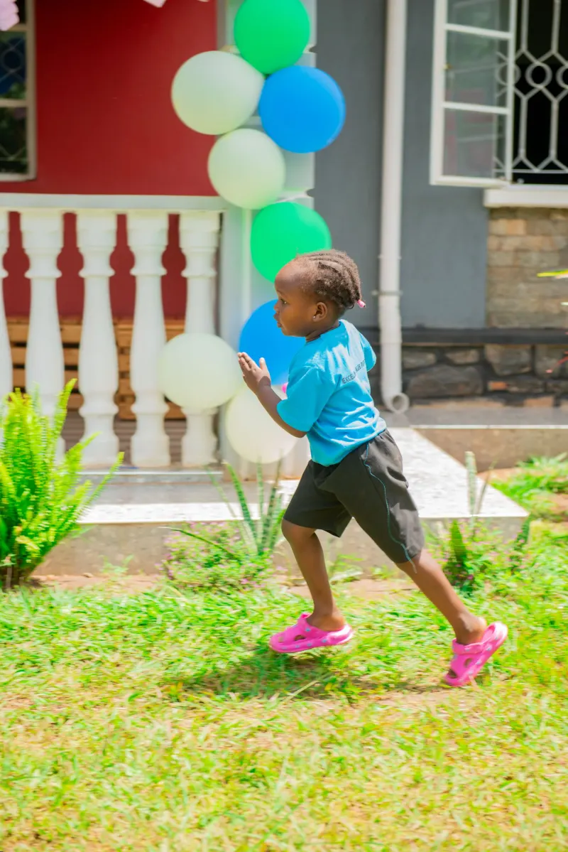 Children at the Doxa Kindergarten Easter egg hunt — photo 12 of 26