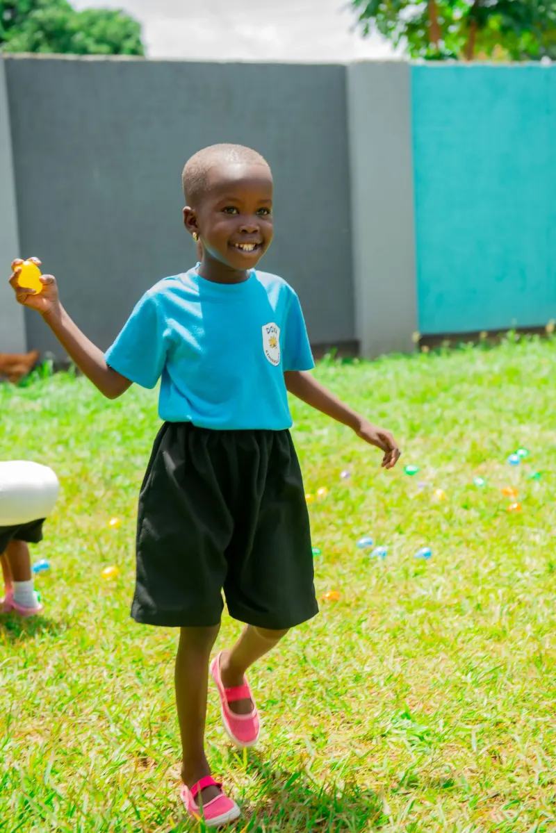 Children at the Doxa Kindergarten Easter egg hunt — photo 16 of 26