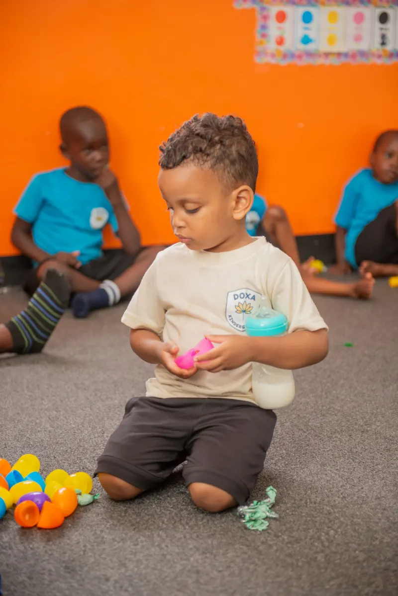Children at the Doxa Kindergarten Easter egg hunt — photo 24 of 26